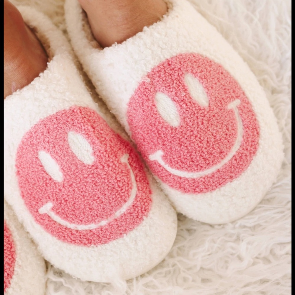 Smiley Sole White Pink Smiley Slippers